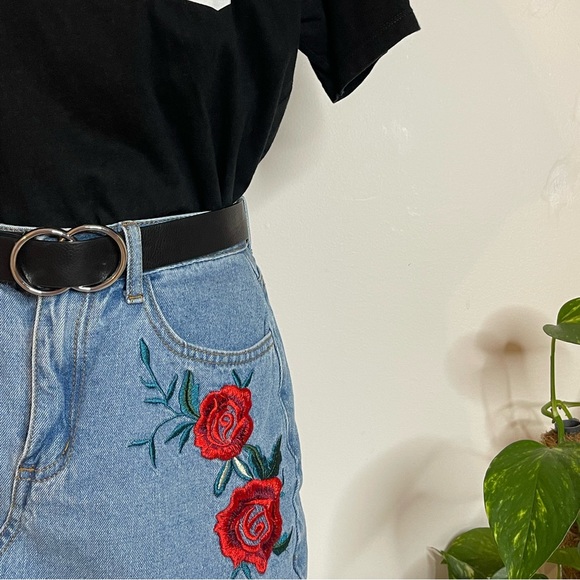 HIGH WAISTED DENIM SKIRT • au 6. - Picture 2 of 4